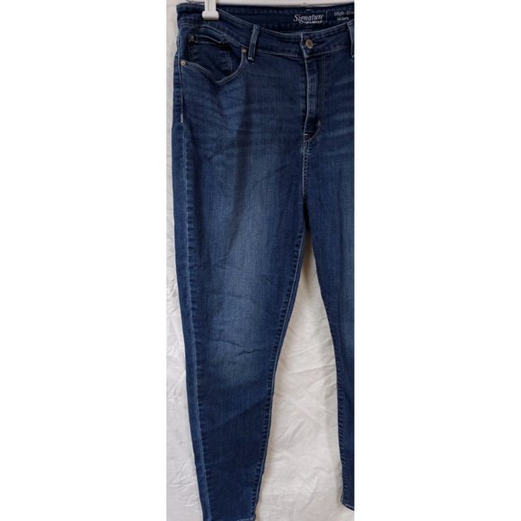 Signature Levi Strauss Womens 18 High Rise Medium Wash Skinny Denim Jeans 34X29 - Picture 4 of 12
